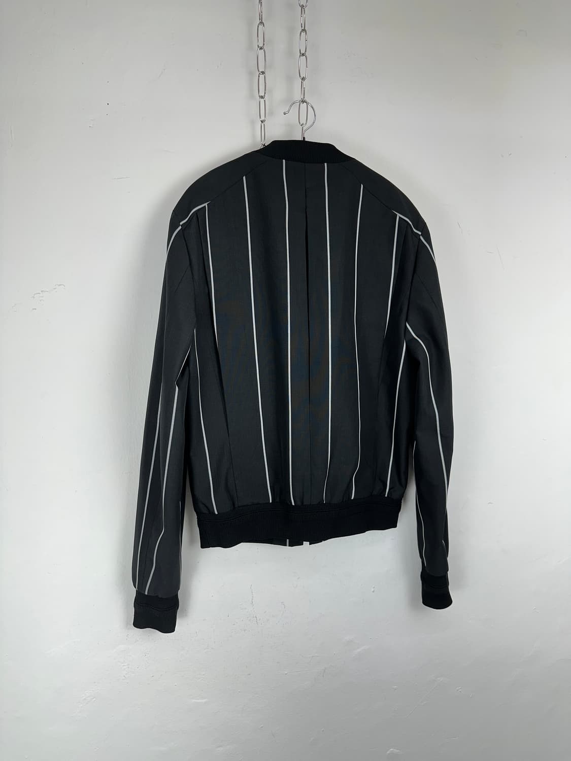 Juun.J Pinstripe Pleated Bomber Jacket 상품이미지8