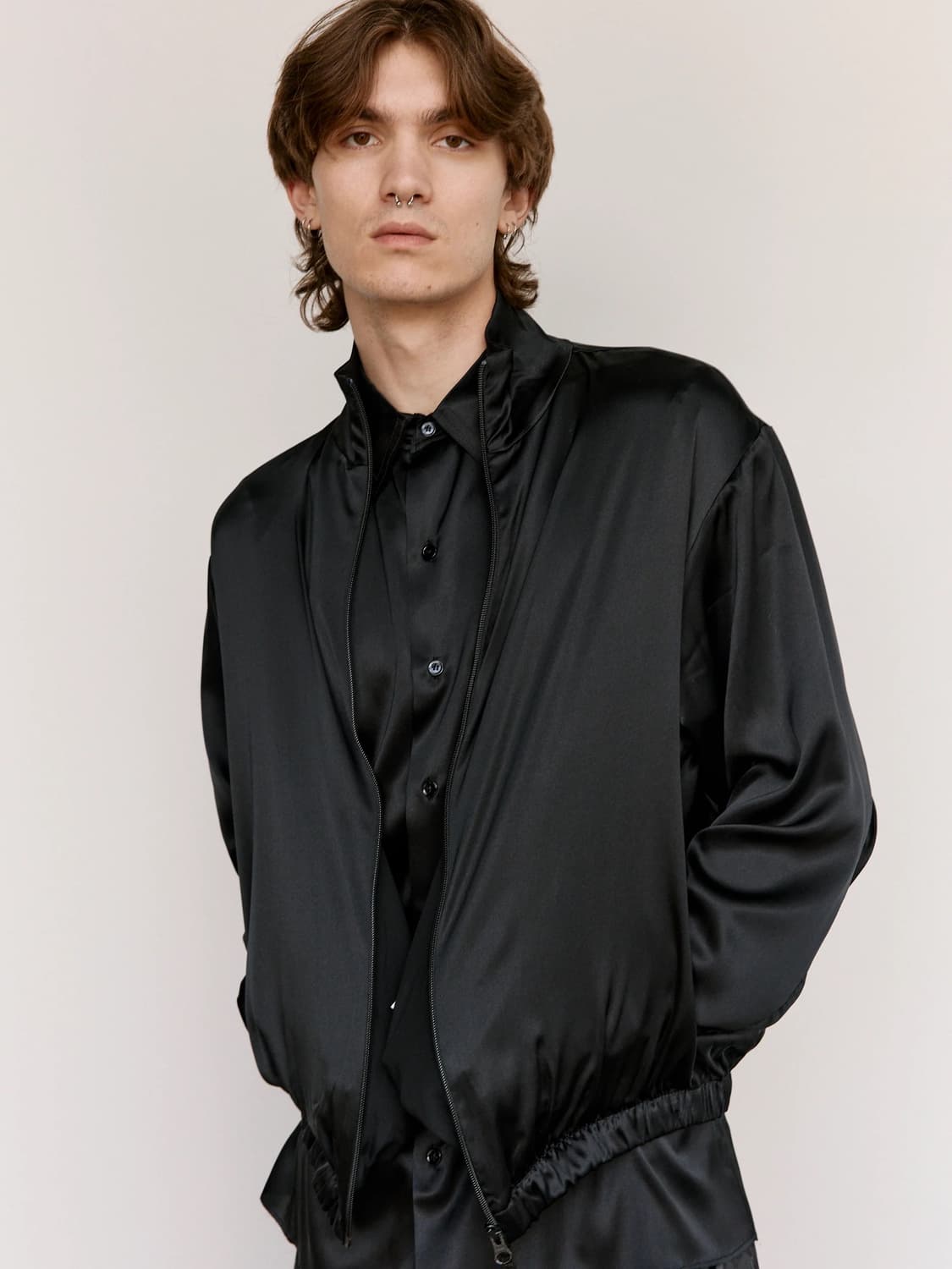 가브리엘라 콜 가먼츠 NO.261 실크 자켓 상품이미지4