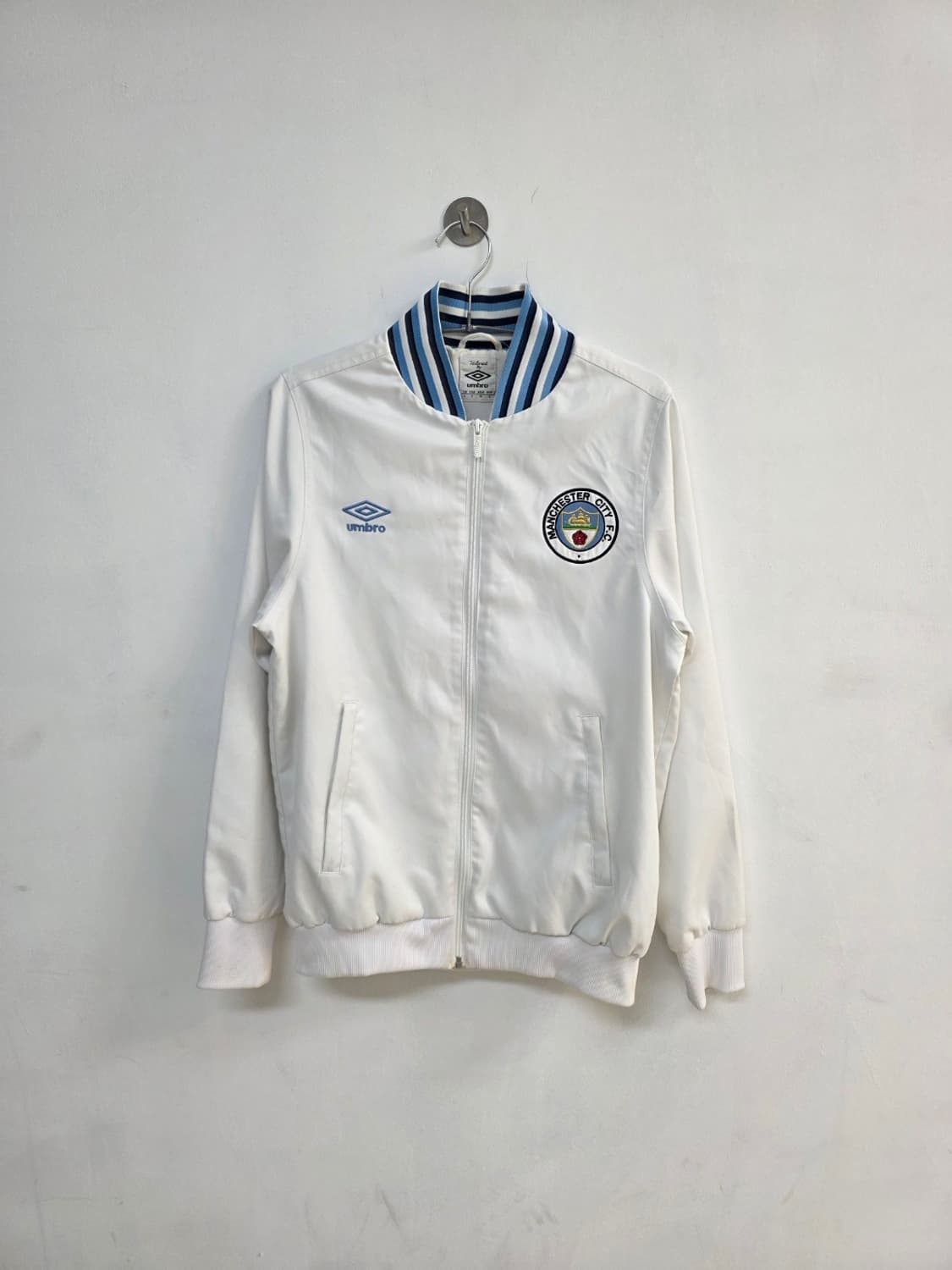 맨시티 엄브로 트레이닝탑 져지 올흰 희귀매물 상품이미지1