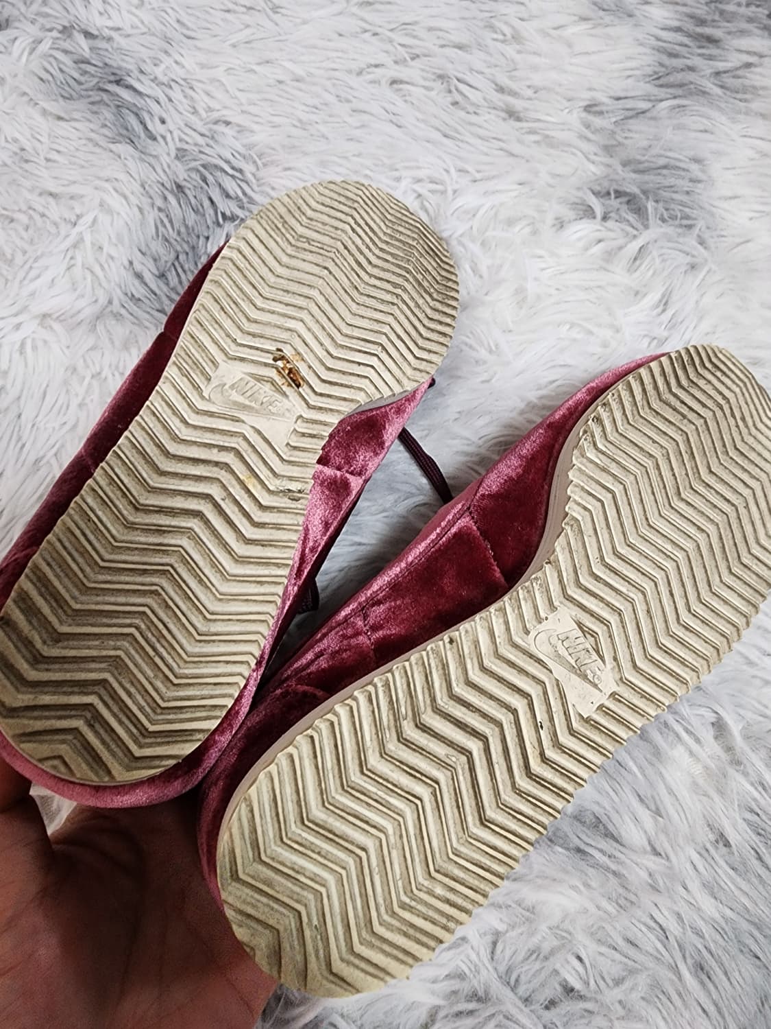 나이키 코르테즈 벨벳 버건디 운동화 245 상품이미지5