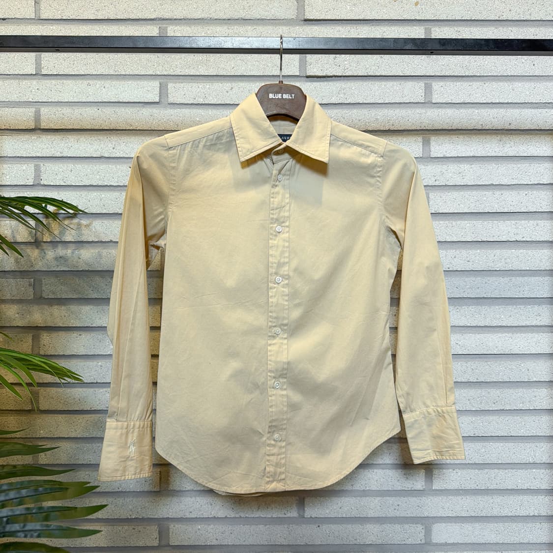 랄프로렌 베이직 코튼 셔츠 백 다트 소매자수 디테일 슬림핏 옐로우 상품이미지2