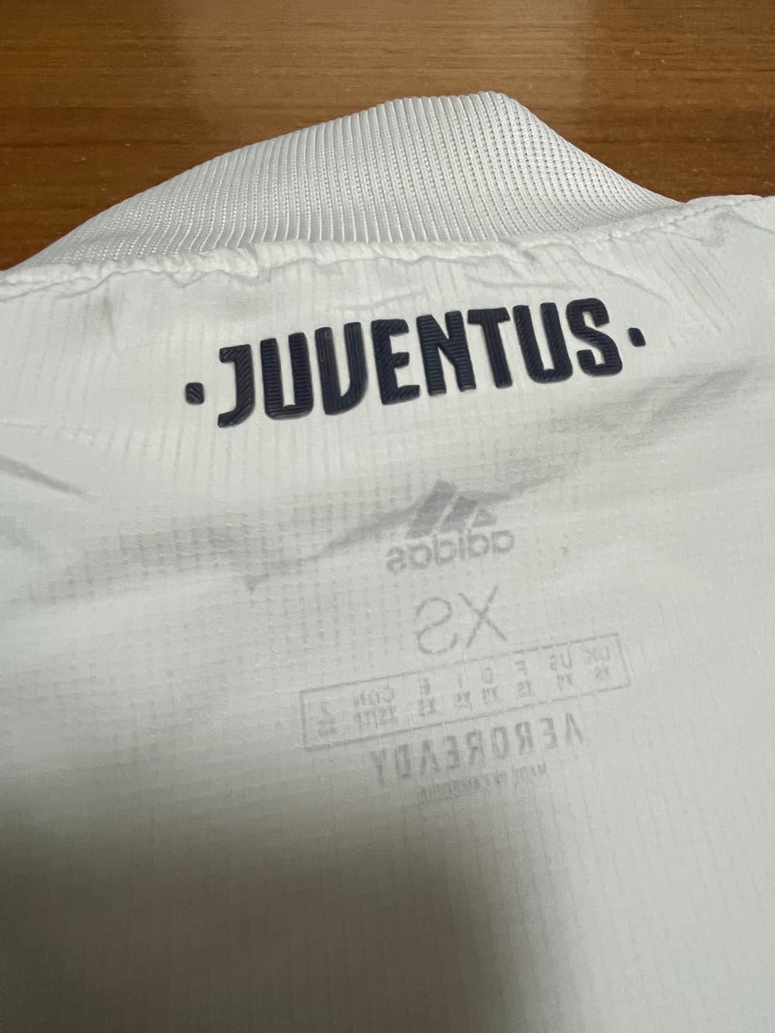 (급처)아디다스 유벤투스 트레이닝 자켓 S 상품이미지3