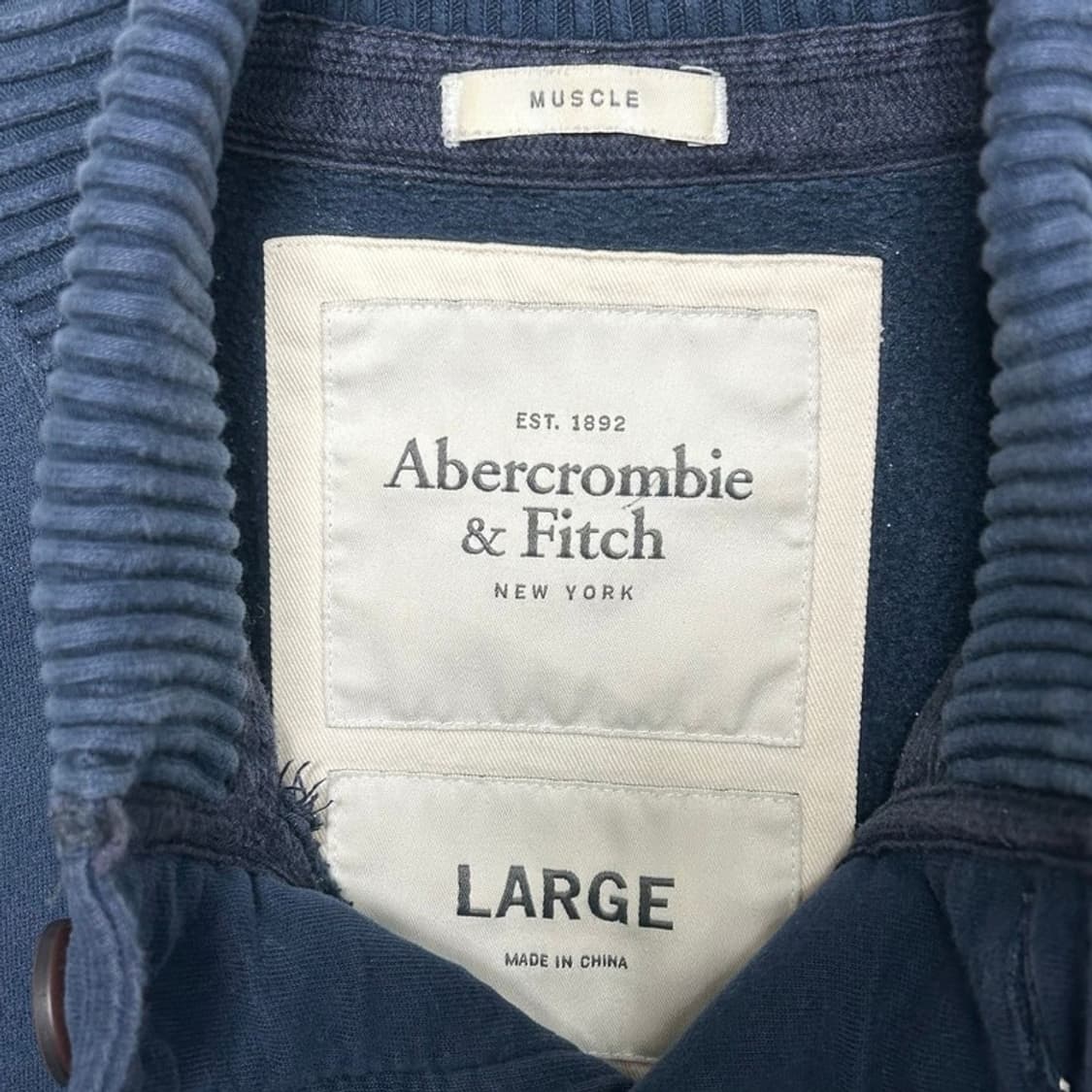 아베크로비앤피치 머슬 버튼 가디건 네이비 L 상품이미지4