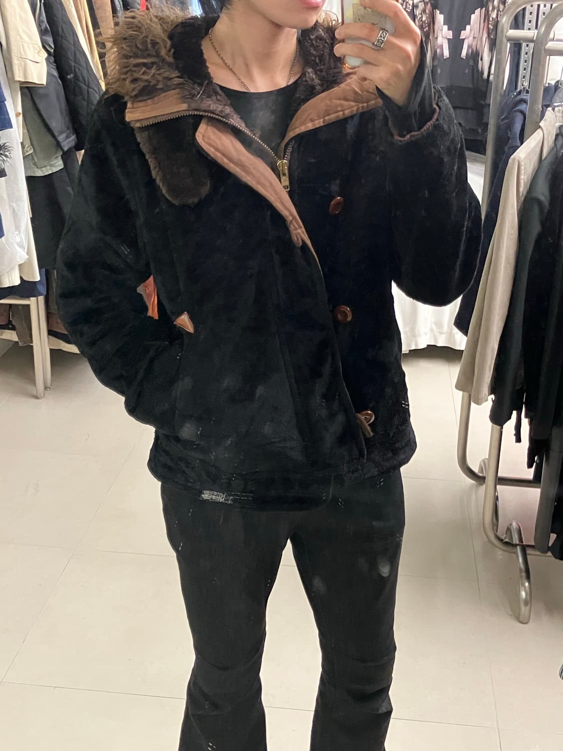 아날로그 라이팅 블랙 퍼 후드집업 상품이미지8