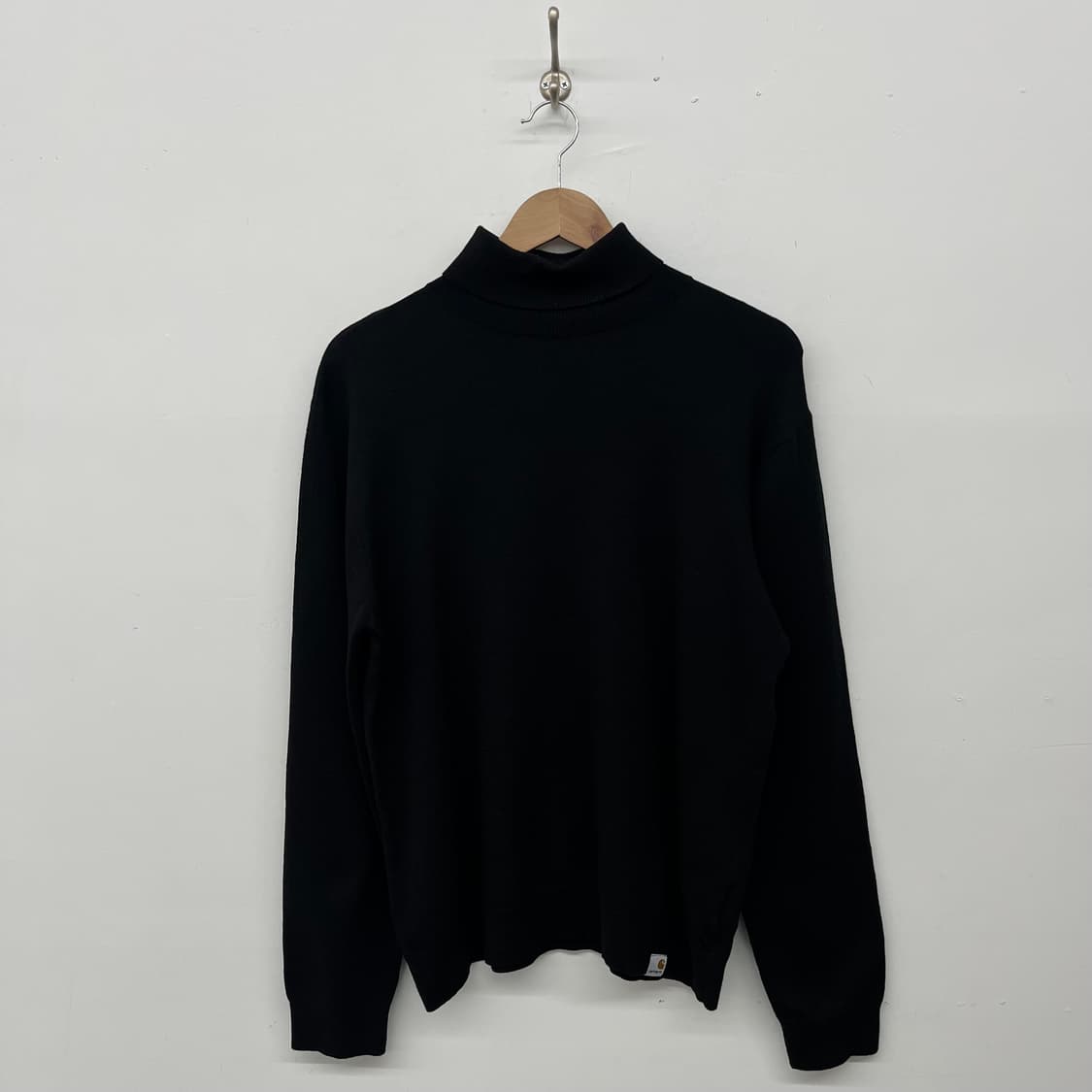 칼하트 블랙 롤넥 니트 남L 상품이미지1