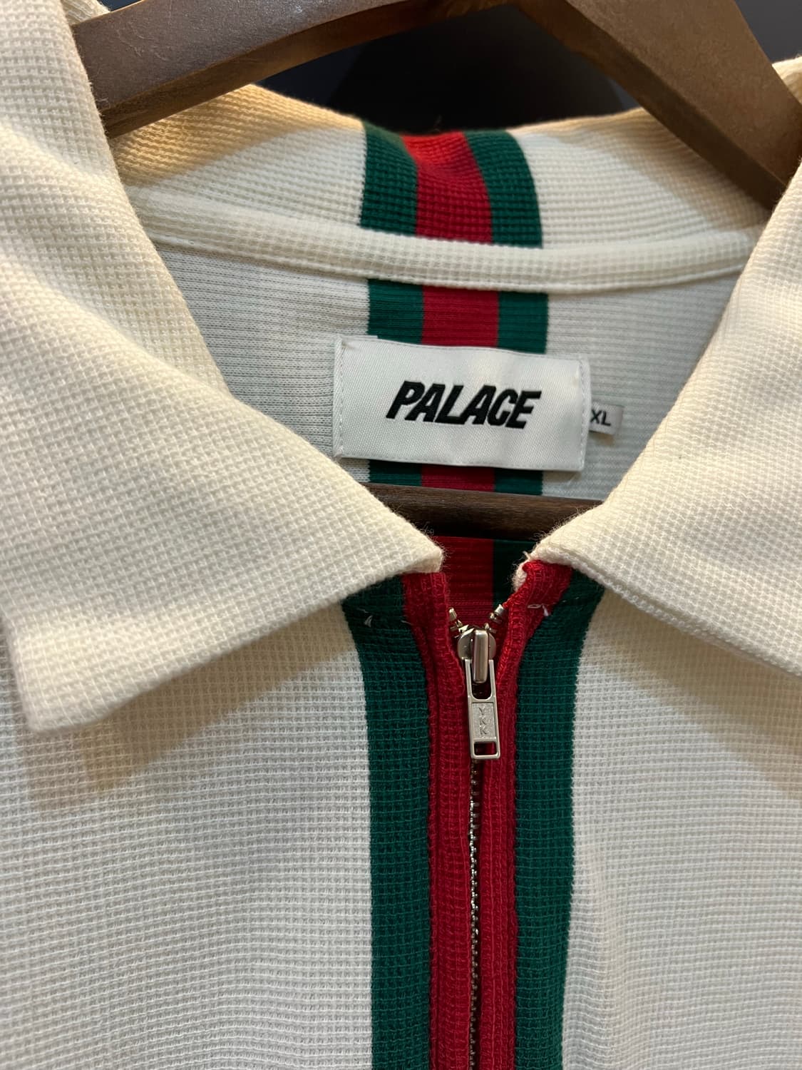 팔라스 17FW 버티컬 위브 폴로 집업 상품이미지3