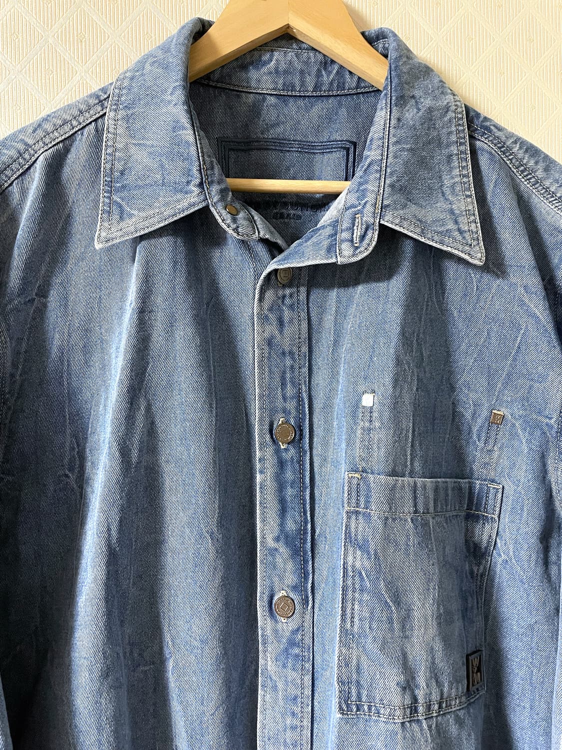 우영미 22fw 워싱 데님 자켓 50 상품이미지2