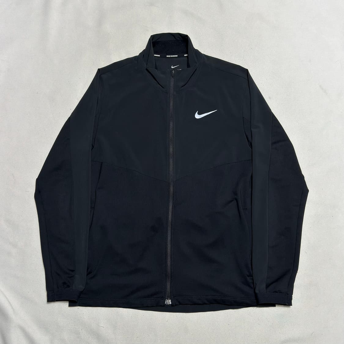 XL 나이키 드라이핏 러닝 바람막이 상품이미지2