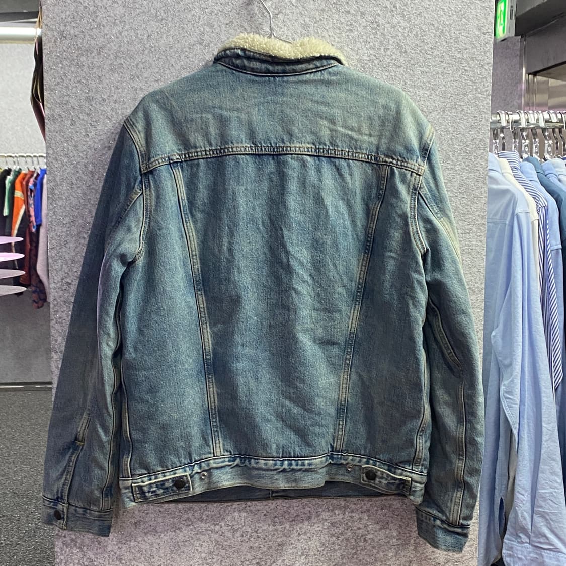 리바이스 레드 탭 포켓 양털 데님 자켓 B3196 상품이미지3