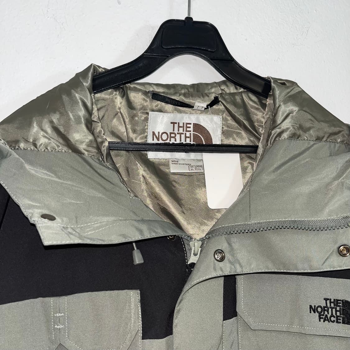 The North Face khaki ranger windbreaker 상품이미지6