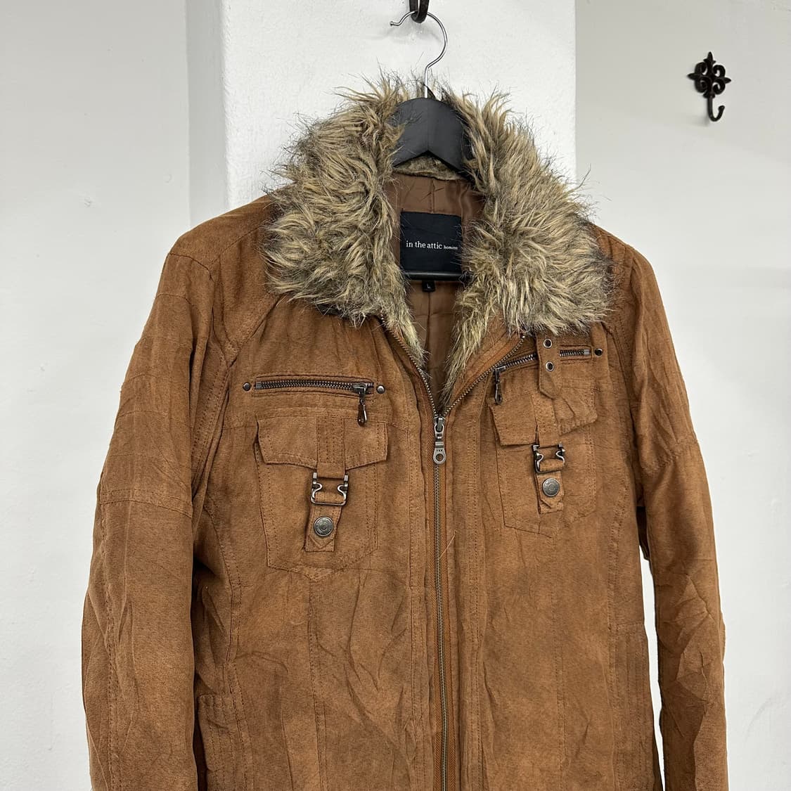 In the attic brown fur jacket 상품이미지2