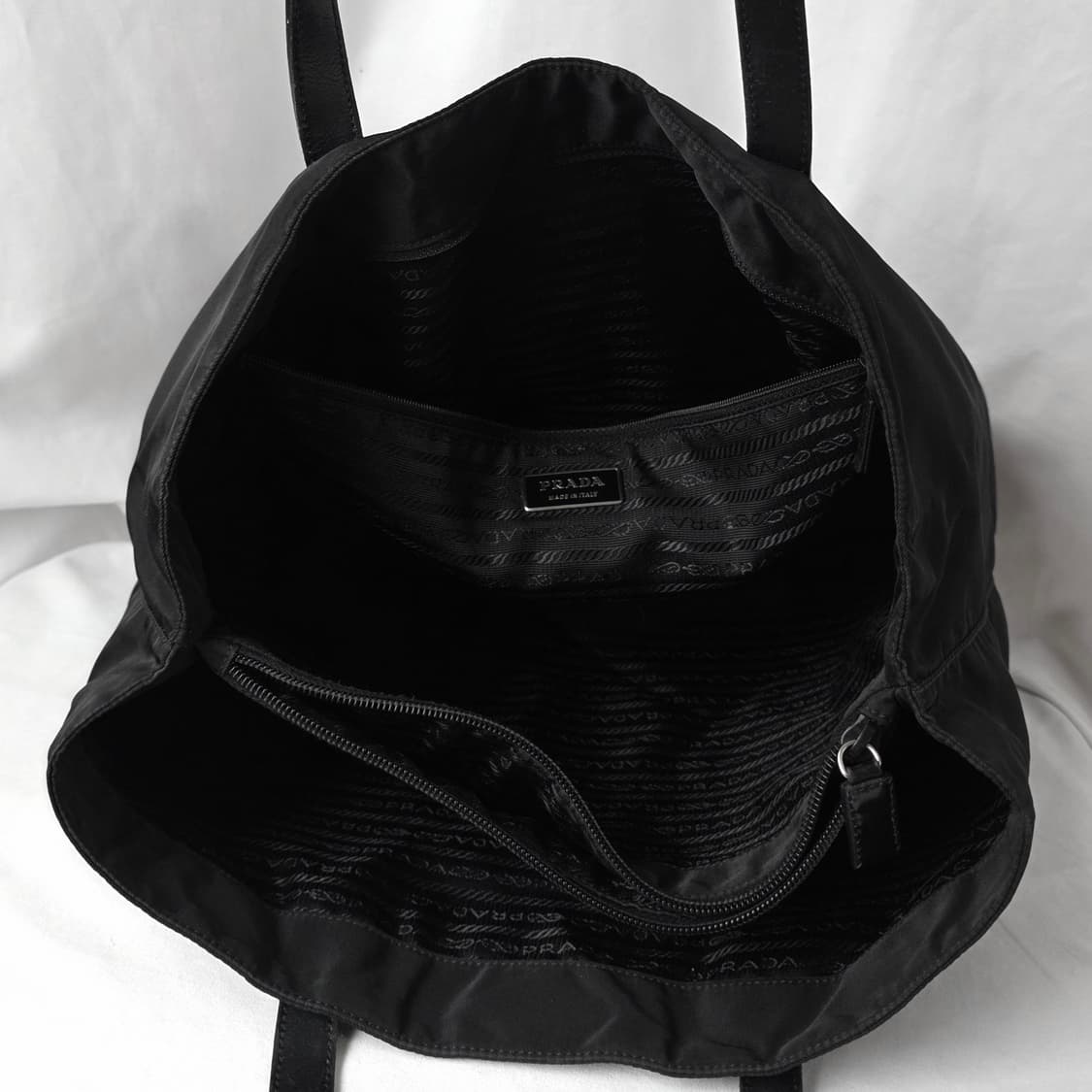 [정품 PRADA] 프라다 포코노 나일론 쇼퍼백 숄더백 라지 상품이미지5