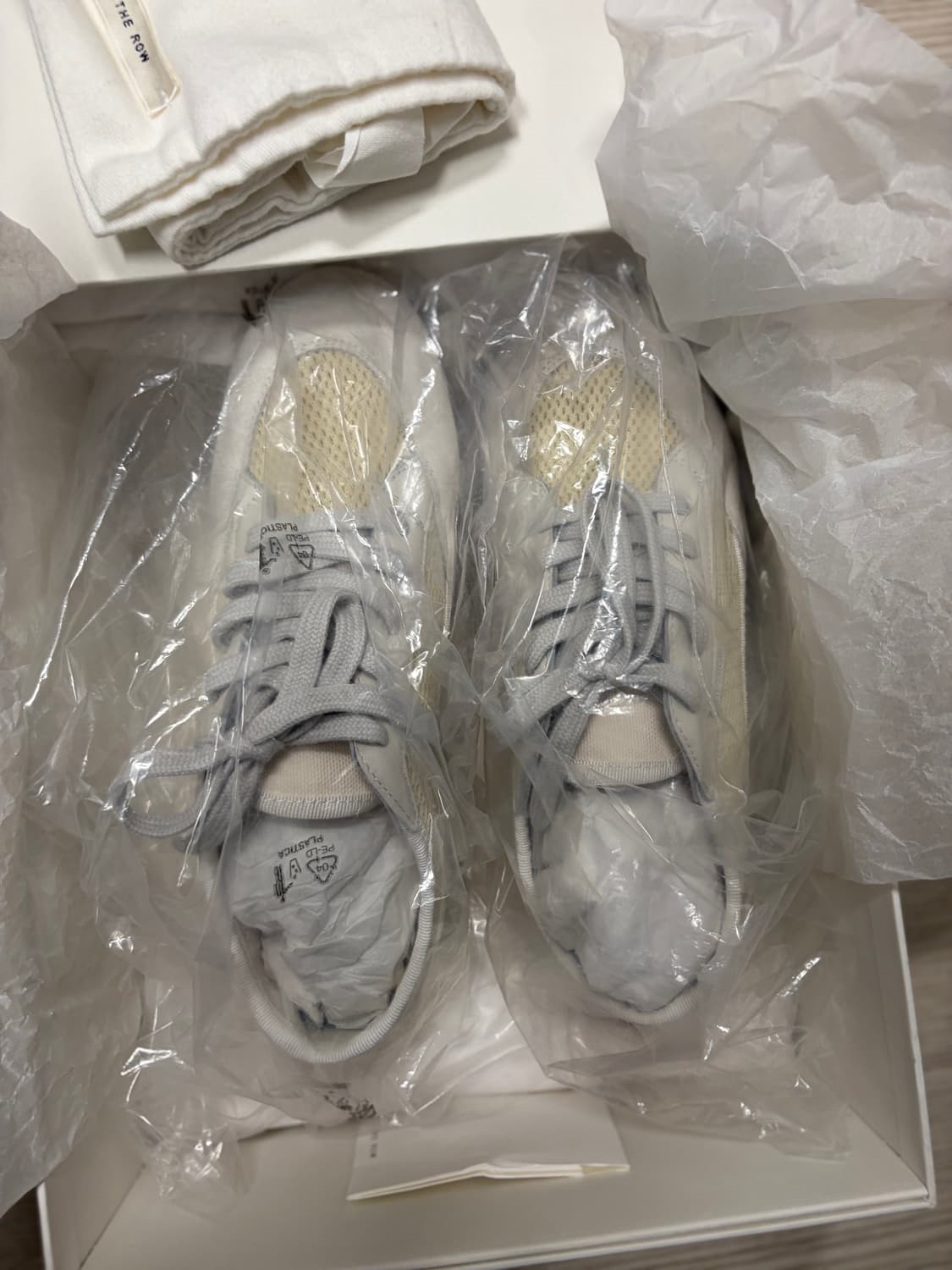 the row 보니 스니커즈 38사이즈 새상품 상품이미지3