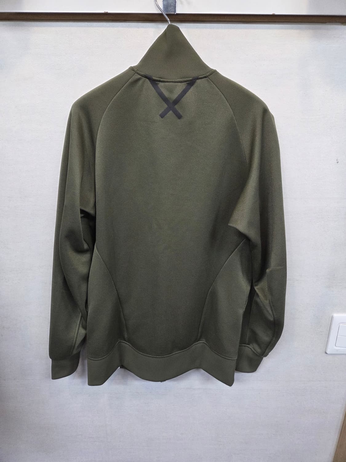 아디다스 xbyo 투웨이 트랙탑 져지 m 카키 상품이미지2