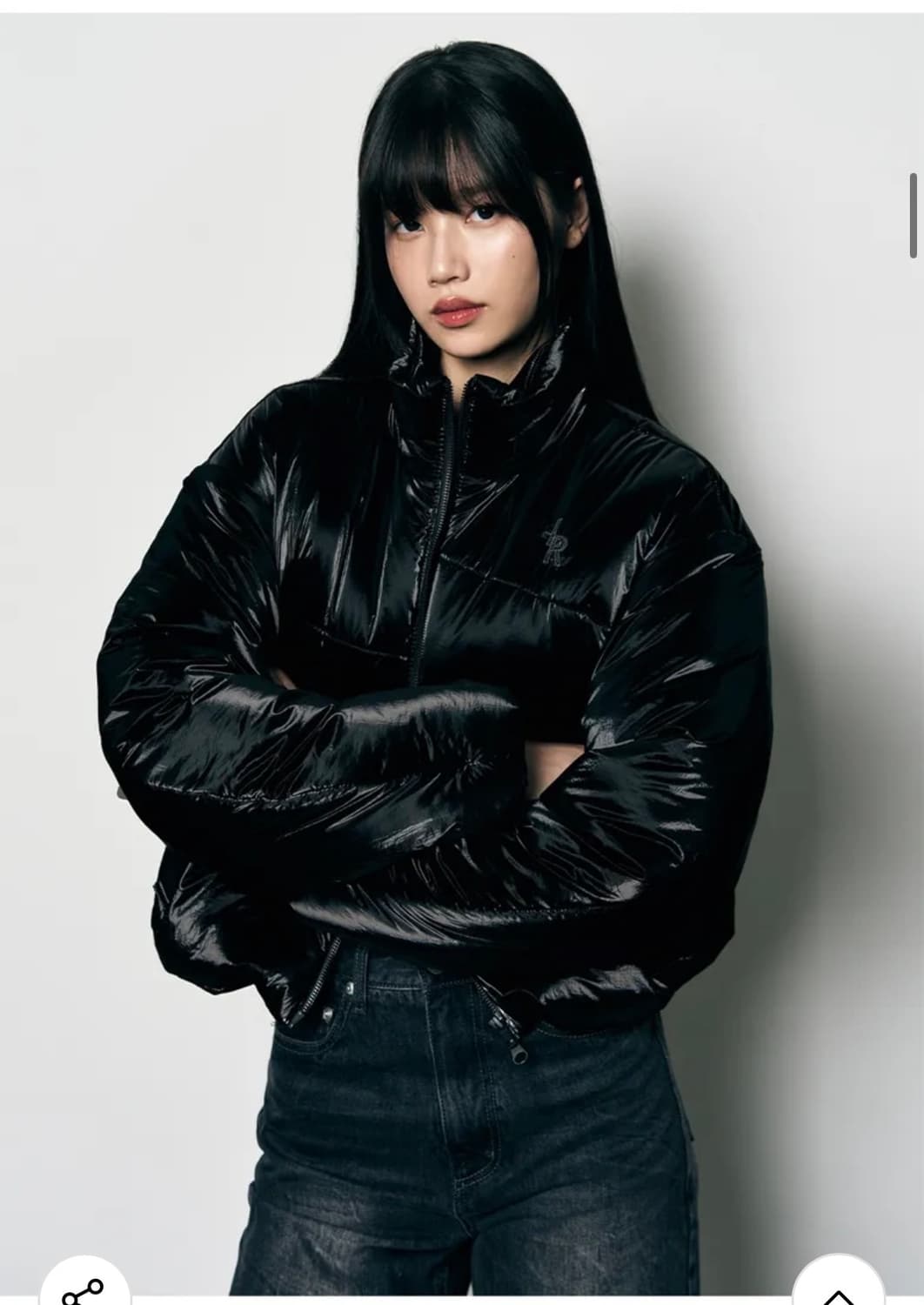 레더리 크룩키드 스티치 크롭 푸퍼 자켓 [GLOSSY BK] 판매 상품이미지4