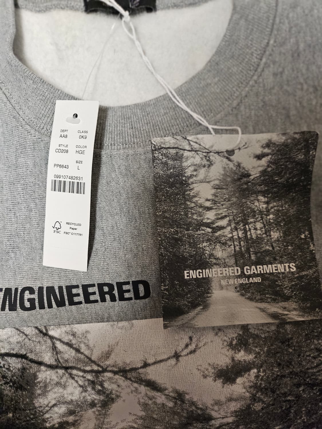 [L] 엔지니어드가먼츠 x 제이크루 맨투맨 그레이 상품이미지3