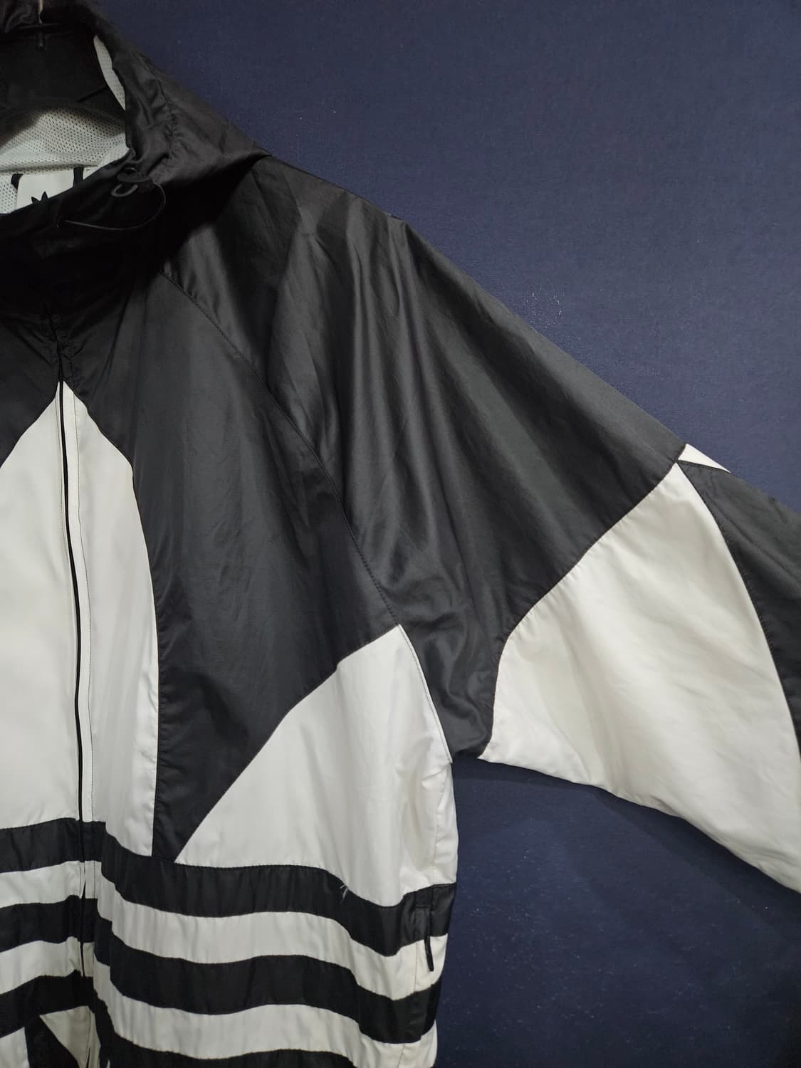 아디다스 빅 트레포일 윈드브레이커 블랙 남성 120 바람막이 후드집업  상품이미지4