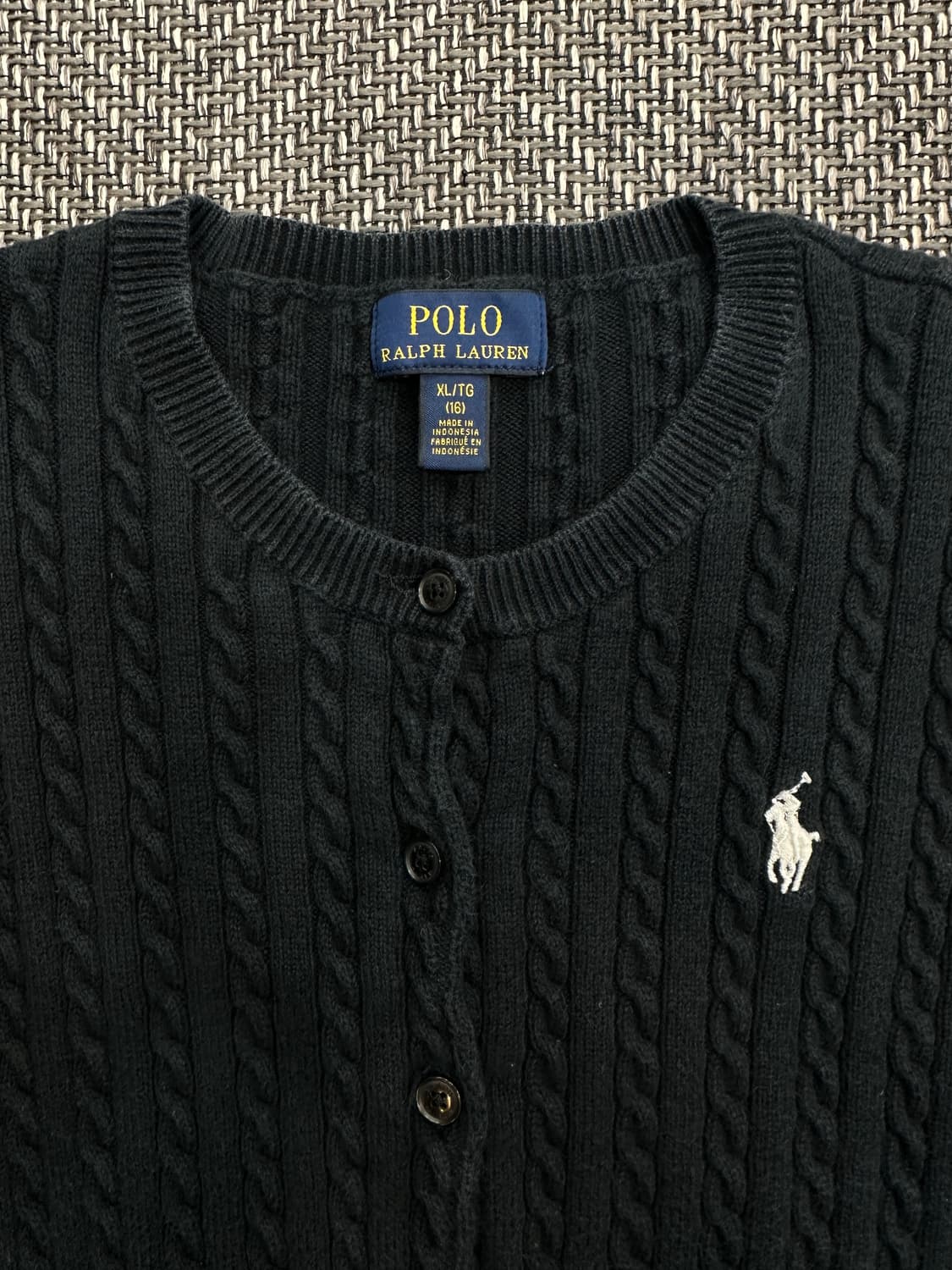 폴로 니트 가디건 블랙 상품이미지3