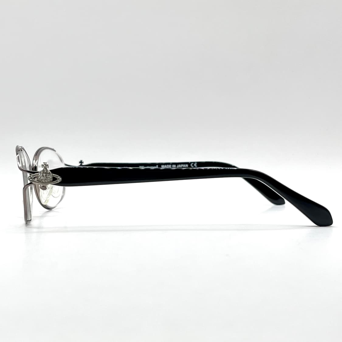 비비안 웨스트우드 큐빅 은테 안경 상품이미지3