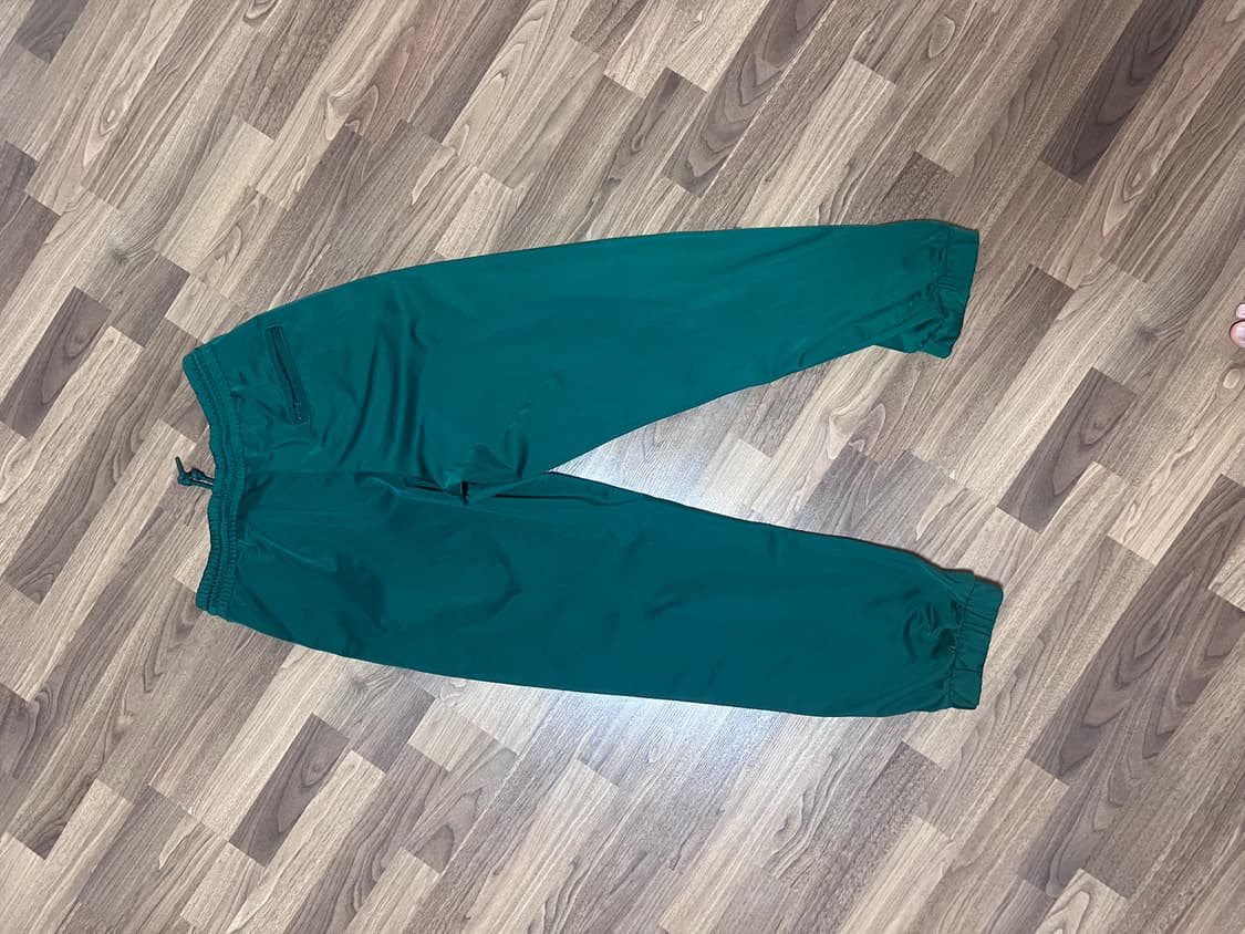 아디다스 아디브레이크 팬츠 그린 M 팝니다 GJ8277 상품이미지3