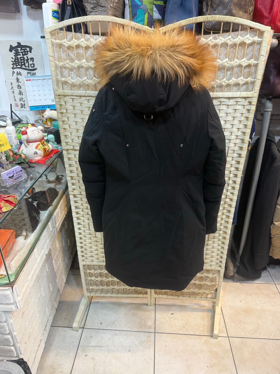 55 정품 무스너클 그랜드 메티스 롱 패딩 블랙골드 팝니다 상품이미지9