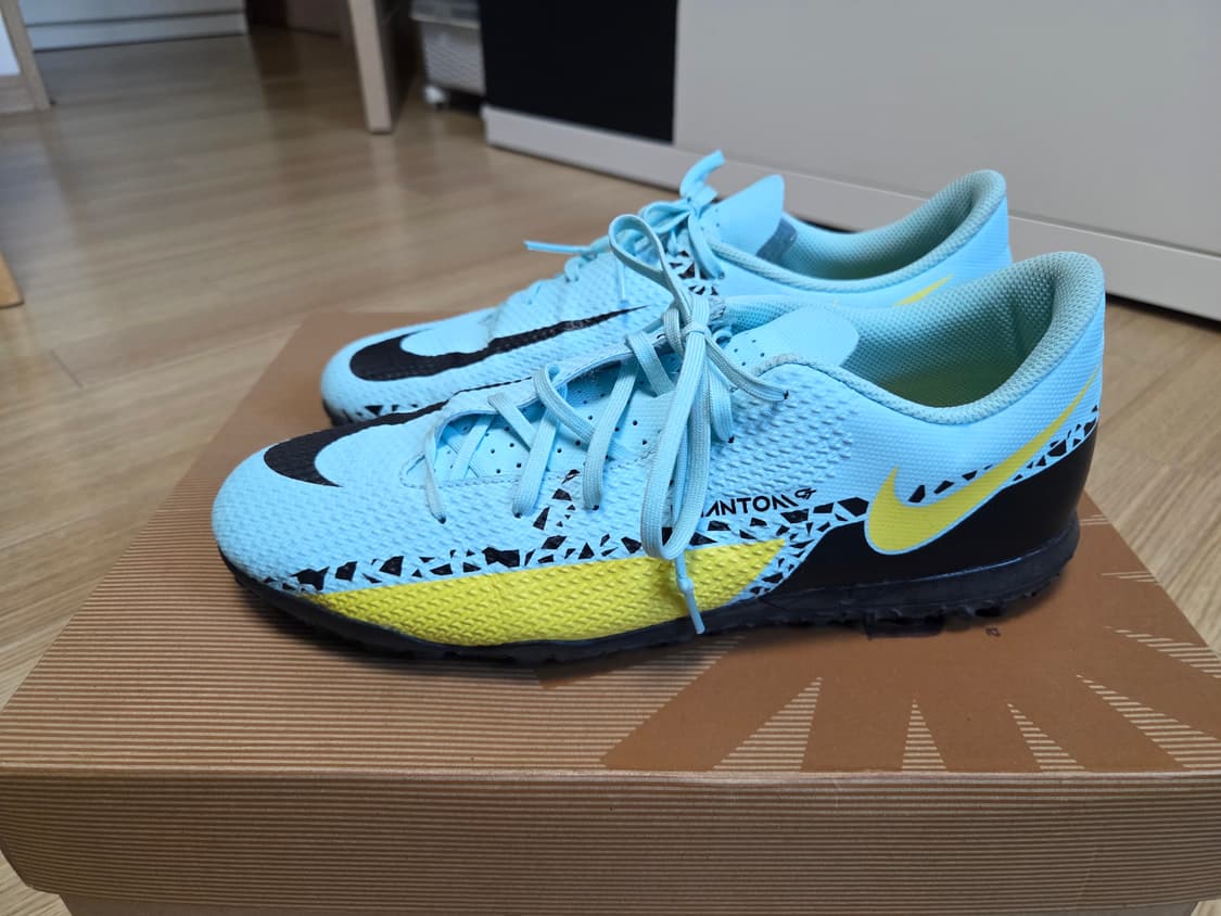 나이키 팬텀 GT2 클럽 TF 풋살화 상품이미지8