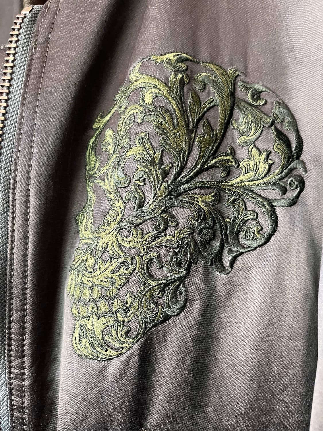 Obelisk Embroidered Flight Bomber Jacket 상품이미지5