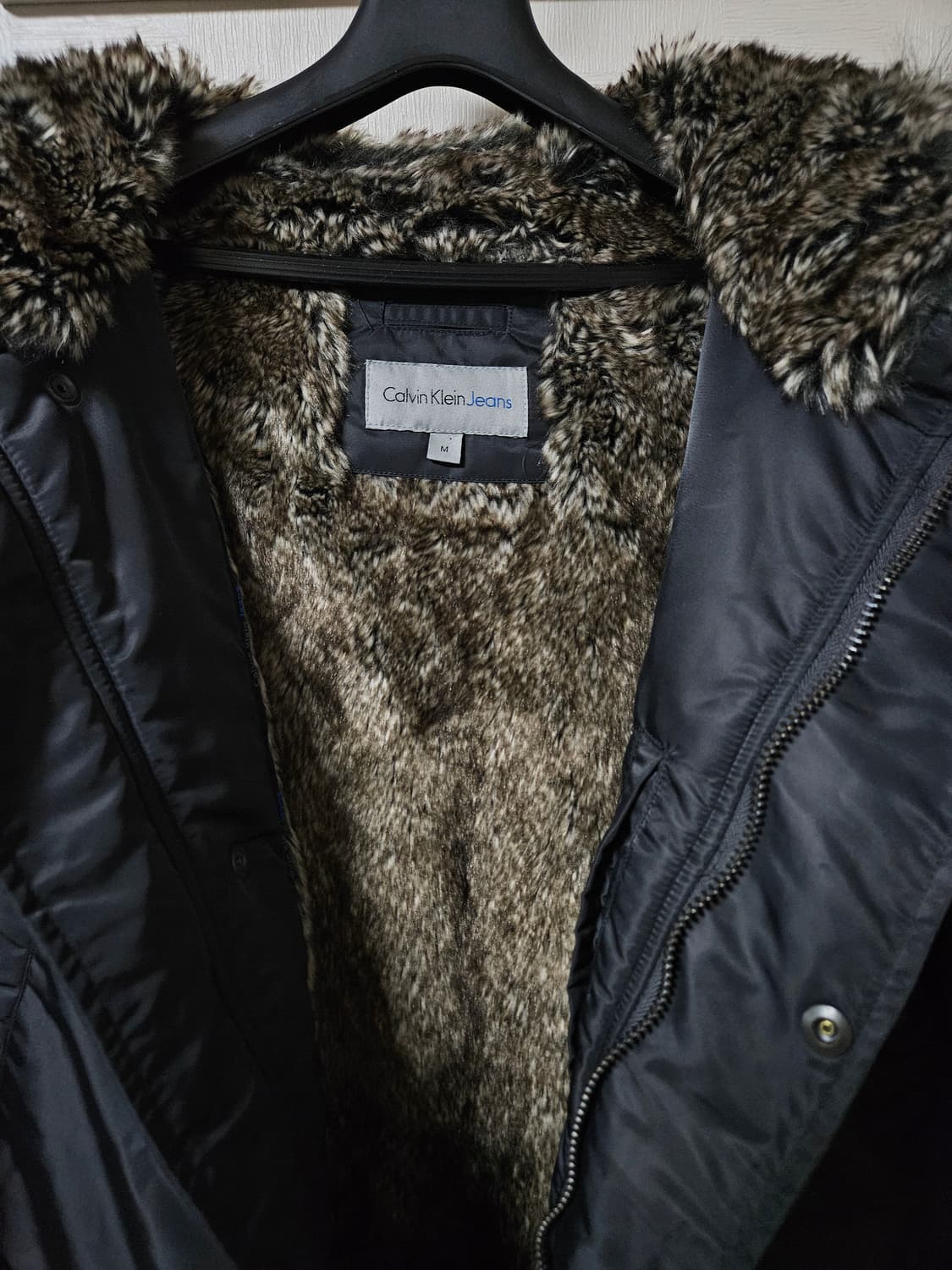 캘빈클라인진 헤비 롱 다운 파카 M(100) 상품이미지4