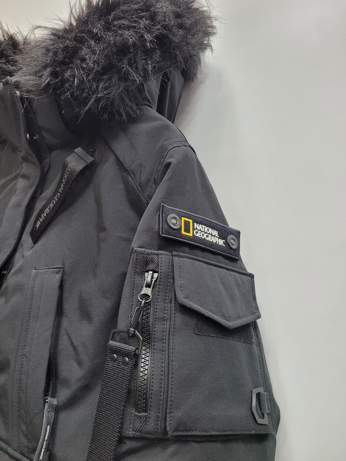 Discovery 디스커버리 타루가 다운 패딩 / 여 M (100) 블랙 상품이미지3