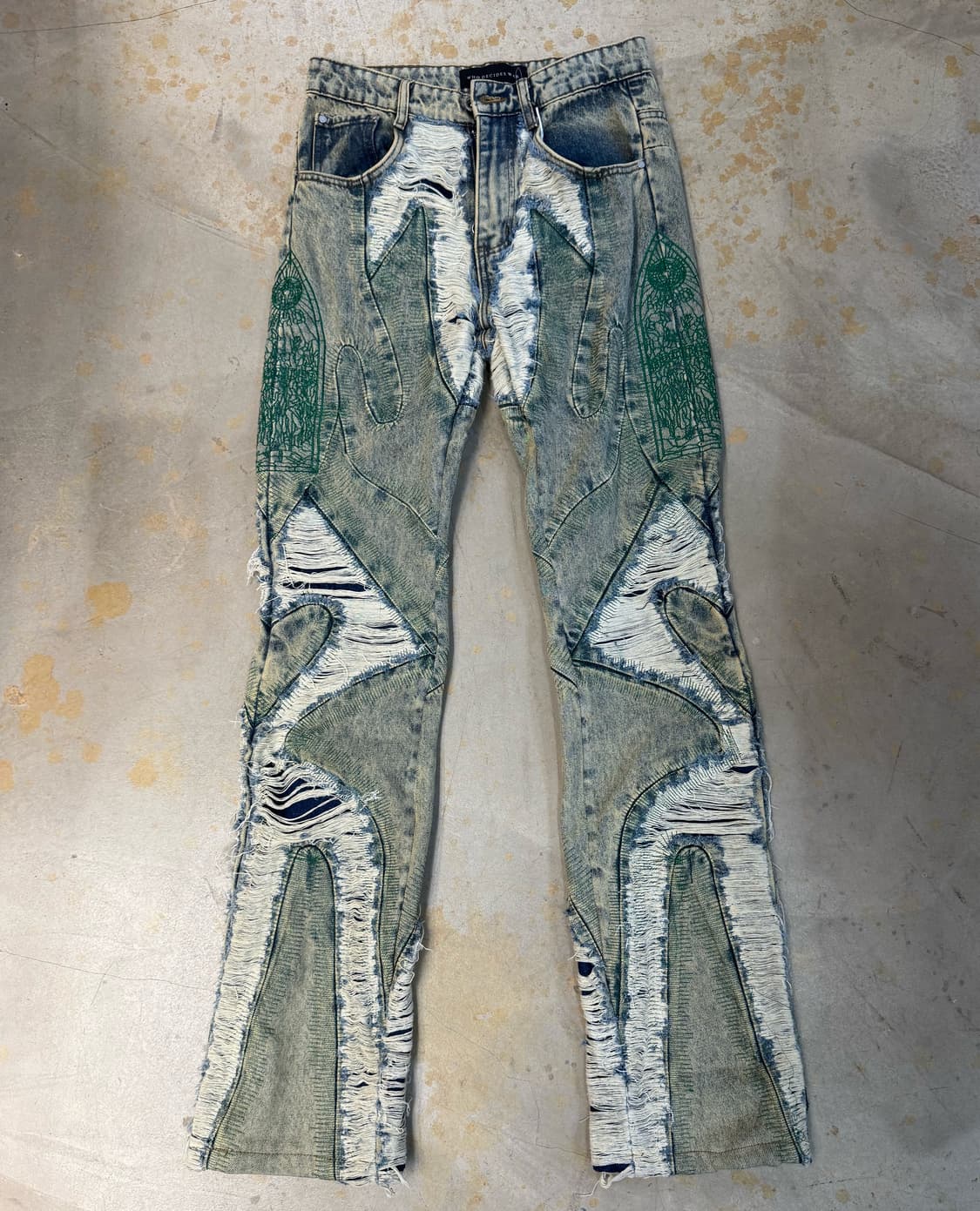 Who desides war embroidery jean 상품이미지2