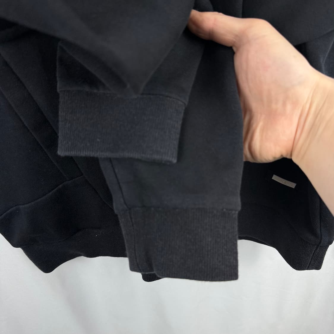 (90) 데상트 기능성 후드 티 블랙 상품이미지4