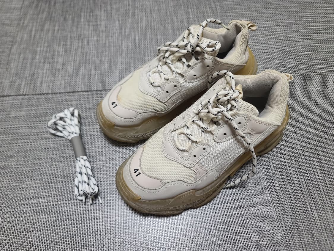 발렌시아가 트리플s 41사이즈 스니커즈 상품이미지1