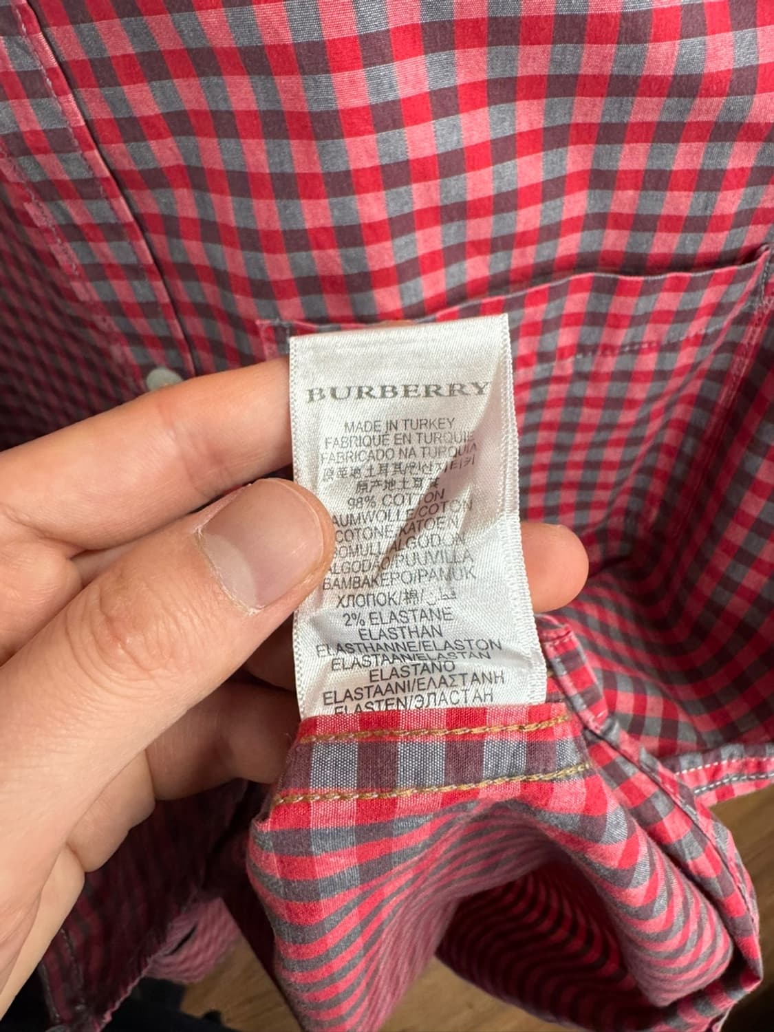 버버리 도트 체크 긴팔 셔츠 금장 로고 원포켓 디테일 레드 상품이미지7