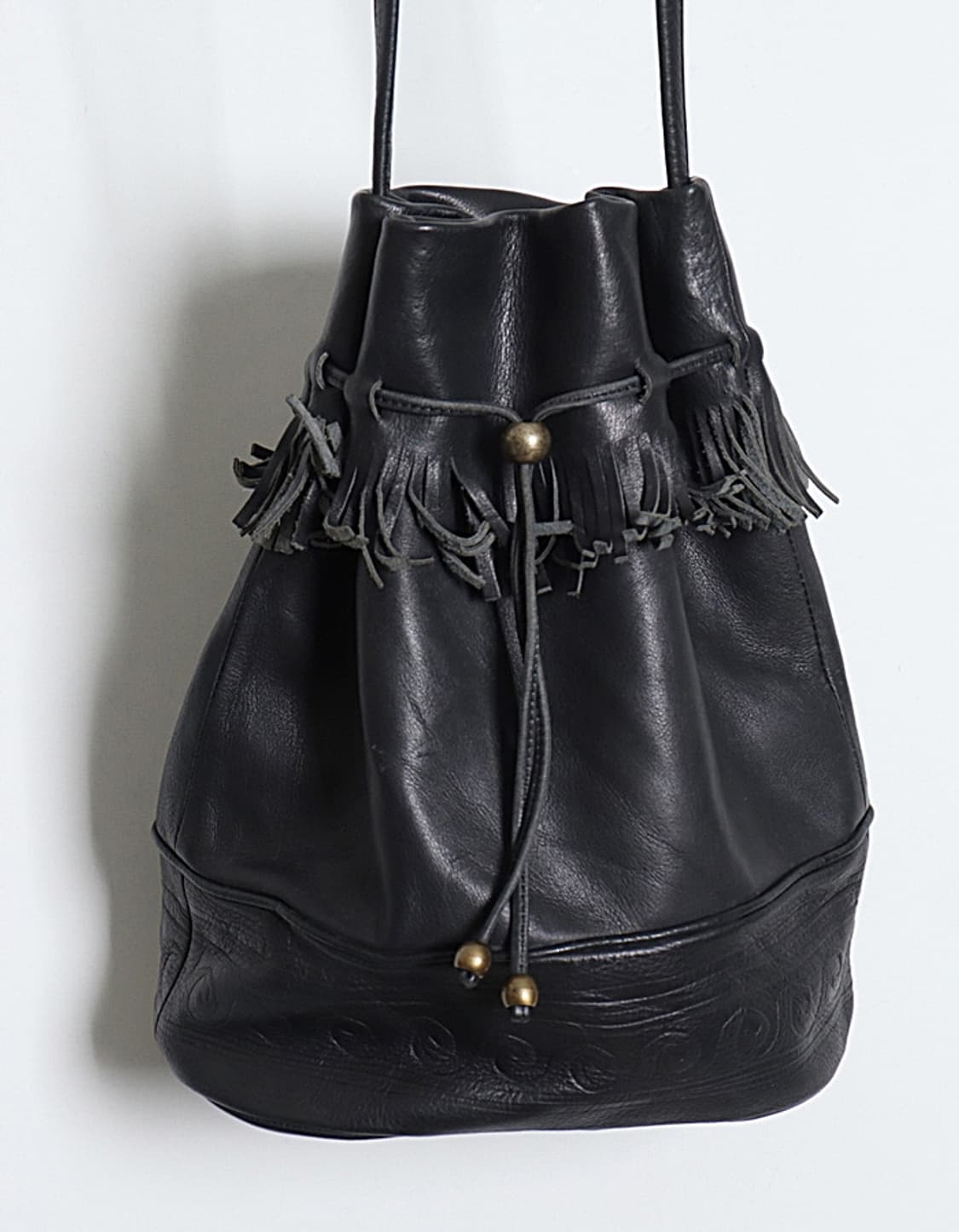 ANNE KLEIN II Leather Bucket Bag 상품이미지2