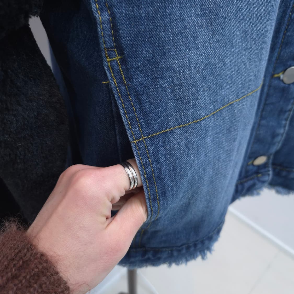 오버핏 빈티지 퍼 데님자켓 상품이미지7