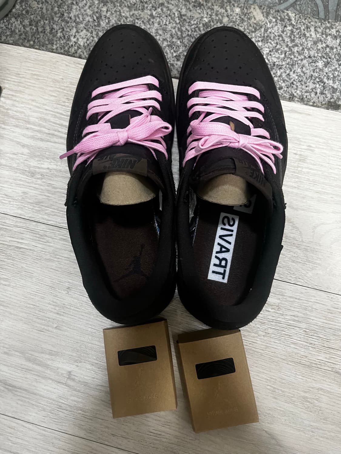 (정품) 조던1 트래비스스캇 벨벳 브라운 260mm 상품이미지1