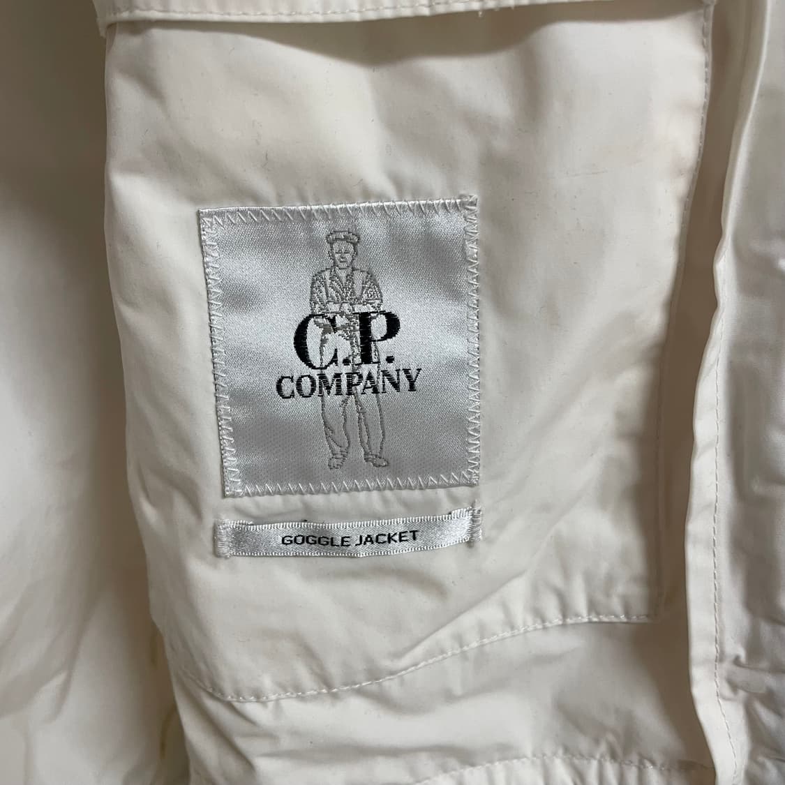 cp 컴퍼니 고글 자켓 52사이즈 상품이미지3
