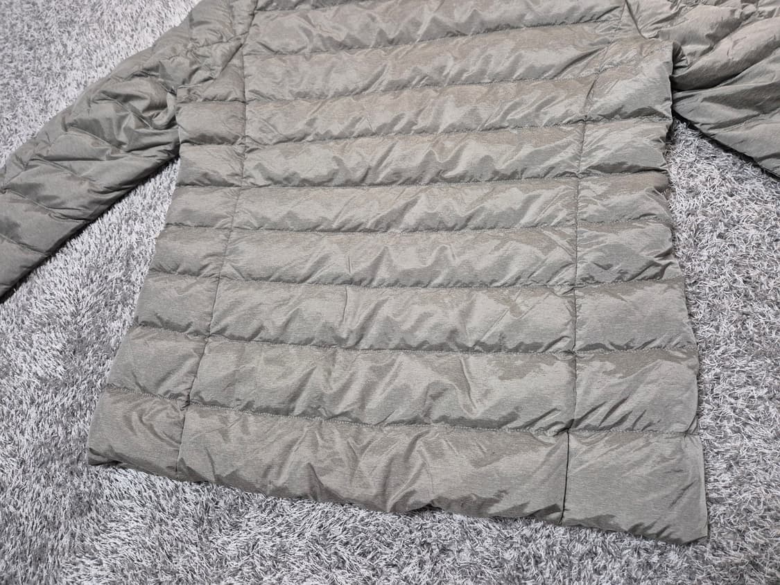 유니클로 여성 경량패딩 L 상품이미지4