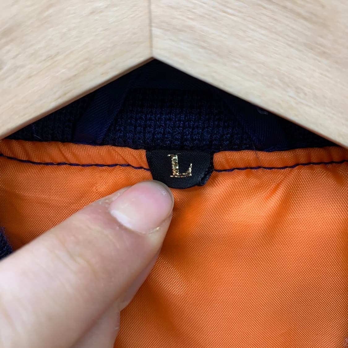 산토리 보스커피 네이비 백로고 ma-1 자켓 상품이미지7