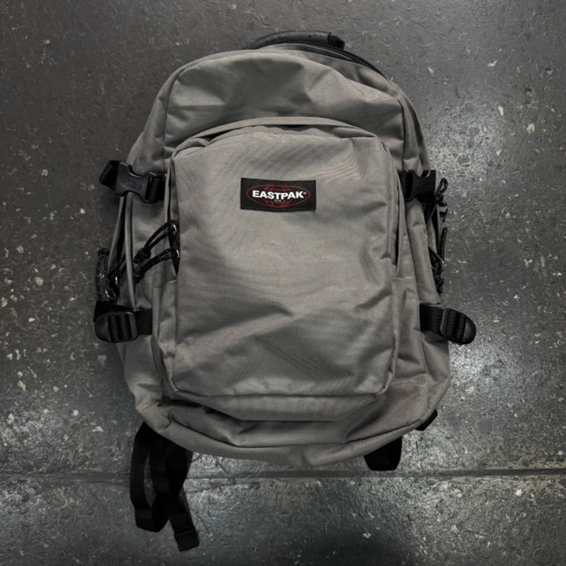 이스트팩 백팩 상품이미지1