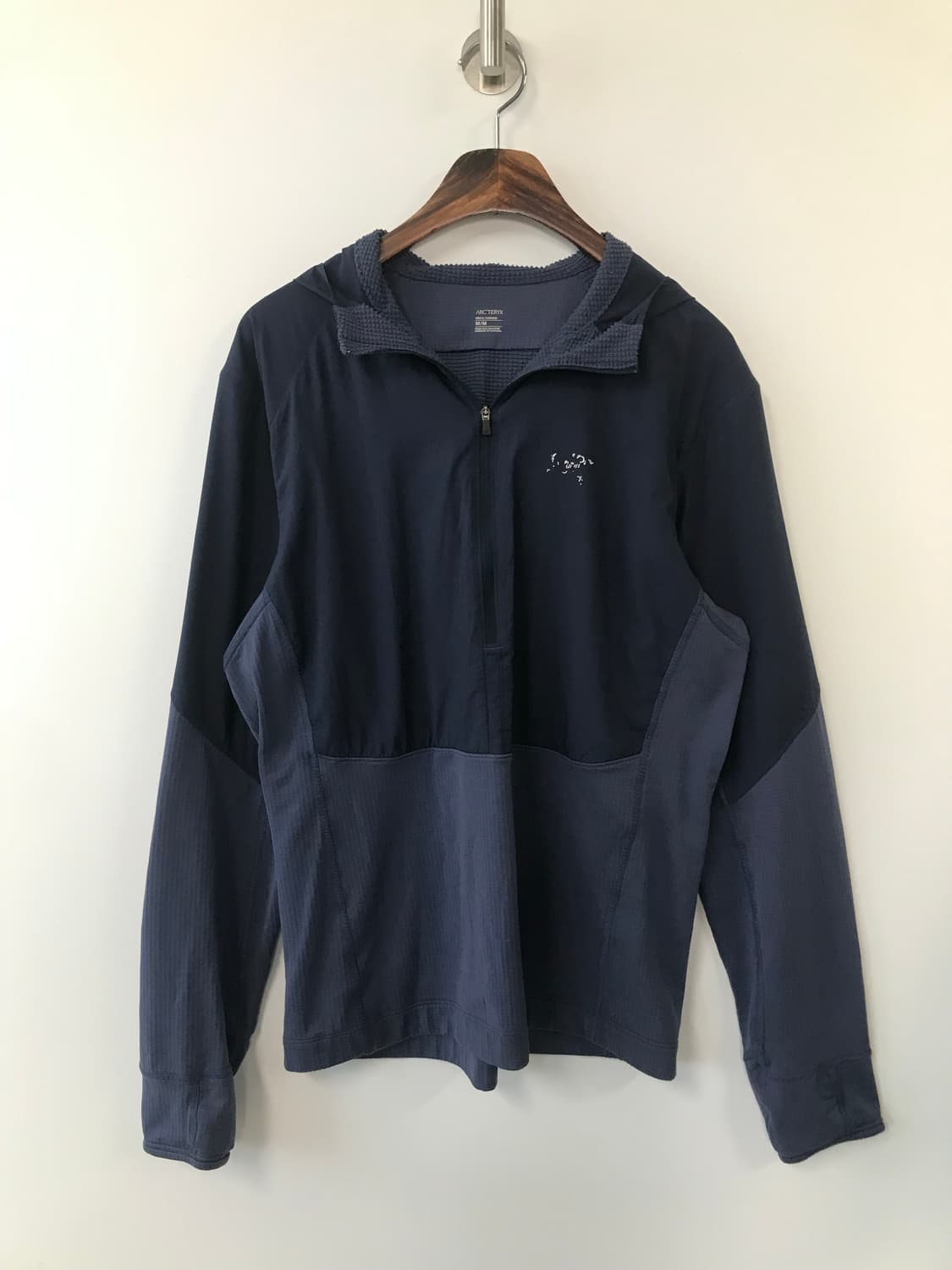 아크테릭스 반집업 트레이닝 후드 상품이미지2