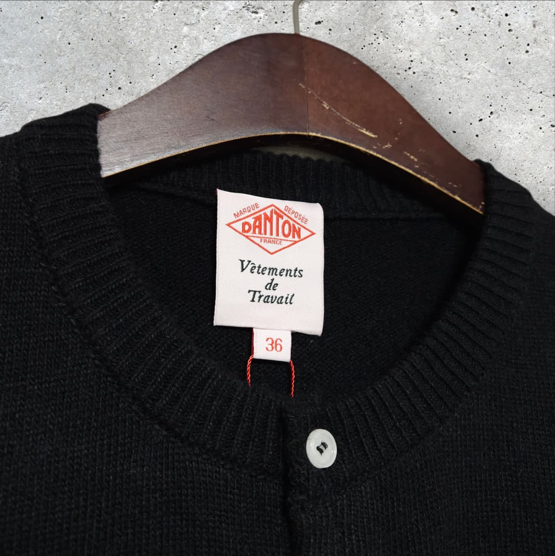 단톤 크루넥 니트 가디건 블랙 (95/M) 상품이미지3