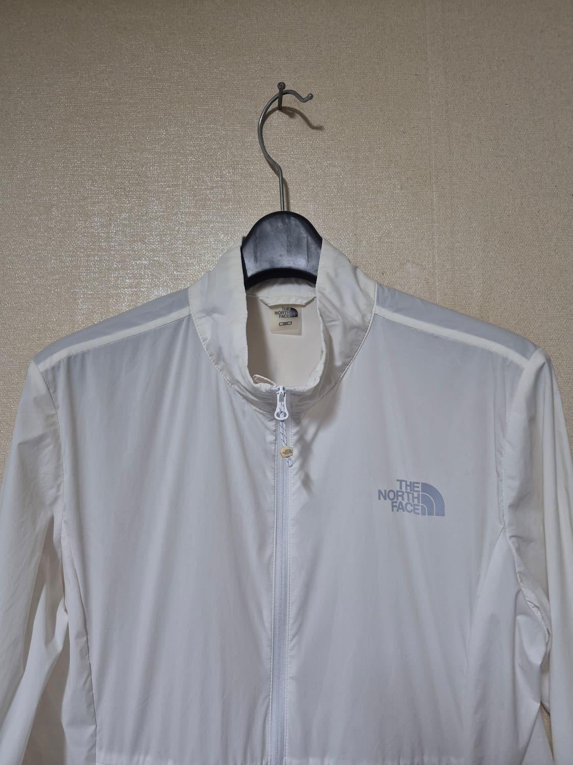 노스페이스 경량 바람막이 상품이미지2