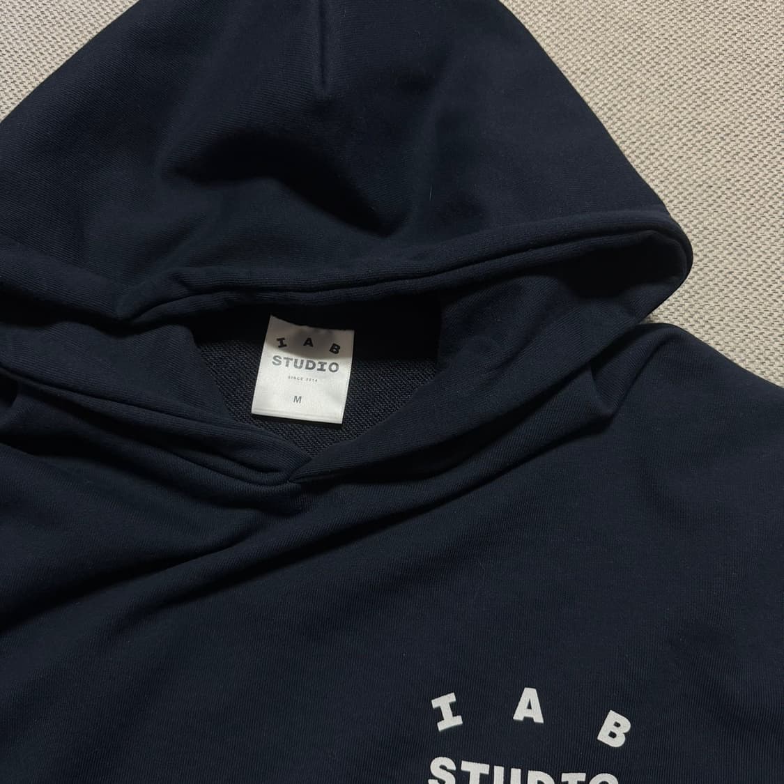 아이앱 스튜디오 후드티 상품이미지2