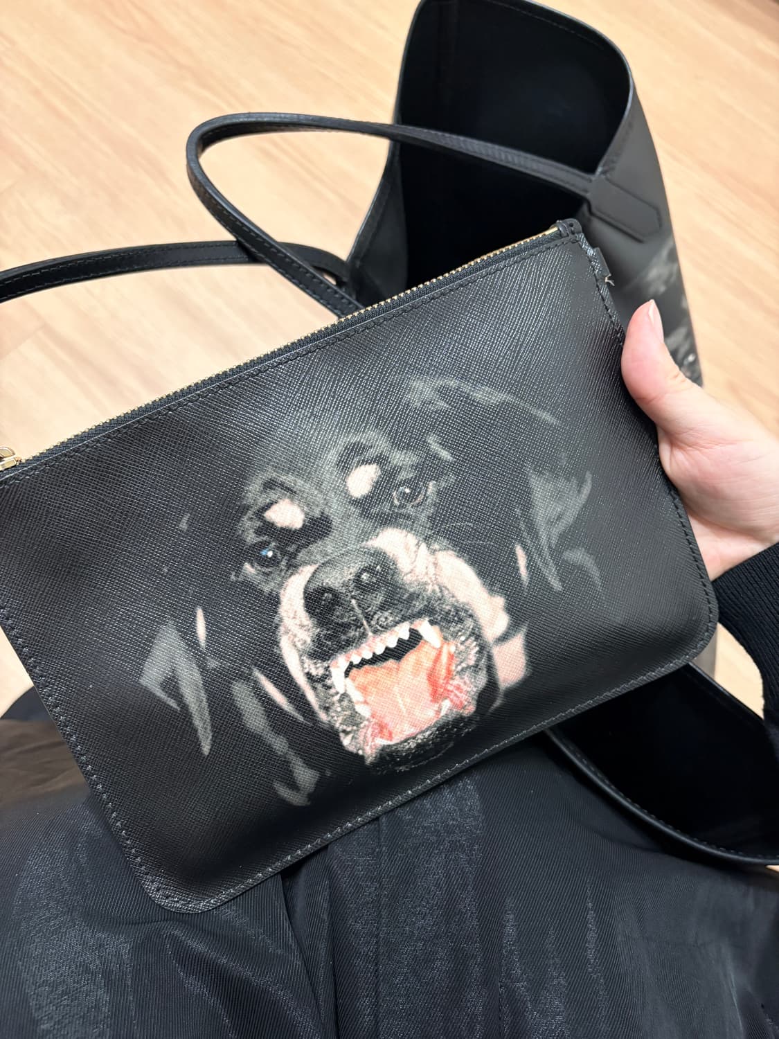 지방시 로트와일러 토트백  상품이미지2