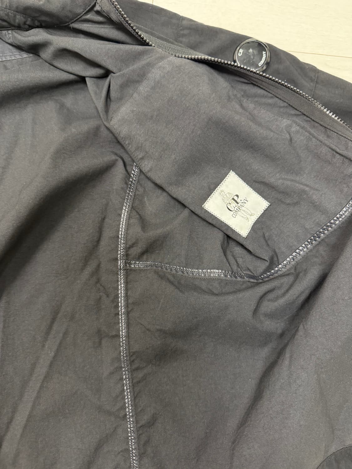 백화점판) cp컴퍼니 테일론 셔츠 100 사이즈  상태 9.2/10  사 상품이미지6