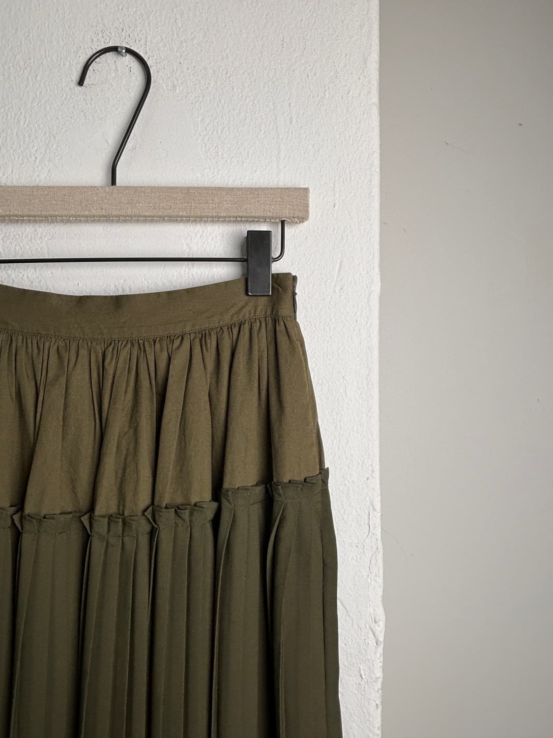 CLANE Khaki pleats Skirt 상품이미지2