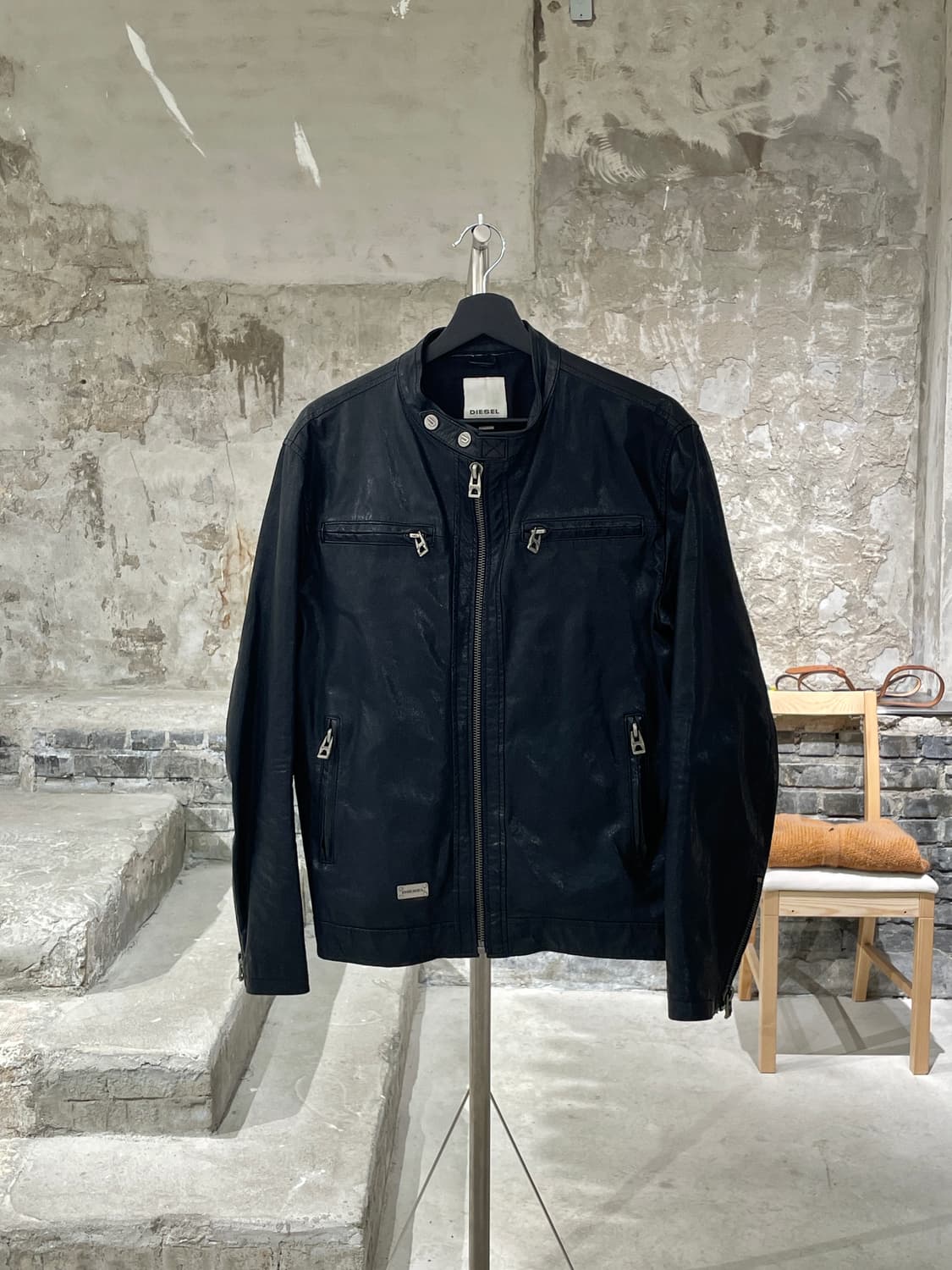 디젤 블랙 유틸리티 글로시 쉽 레더 자켓 상품이미지1