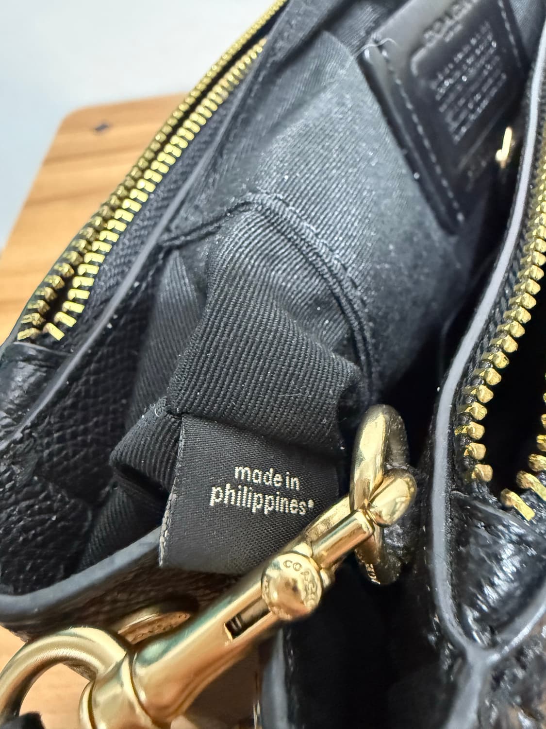 코치 COACH미니 서리 캐리올 크로스백 상품이미지8