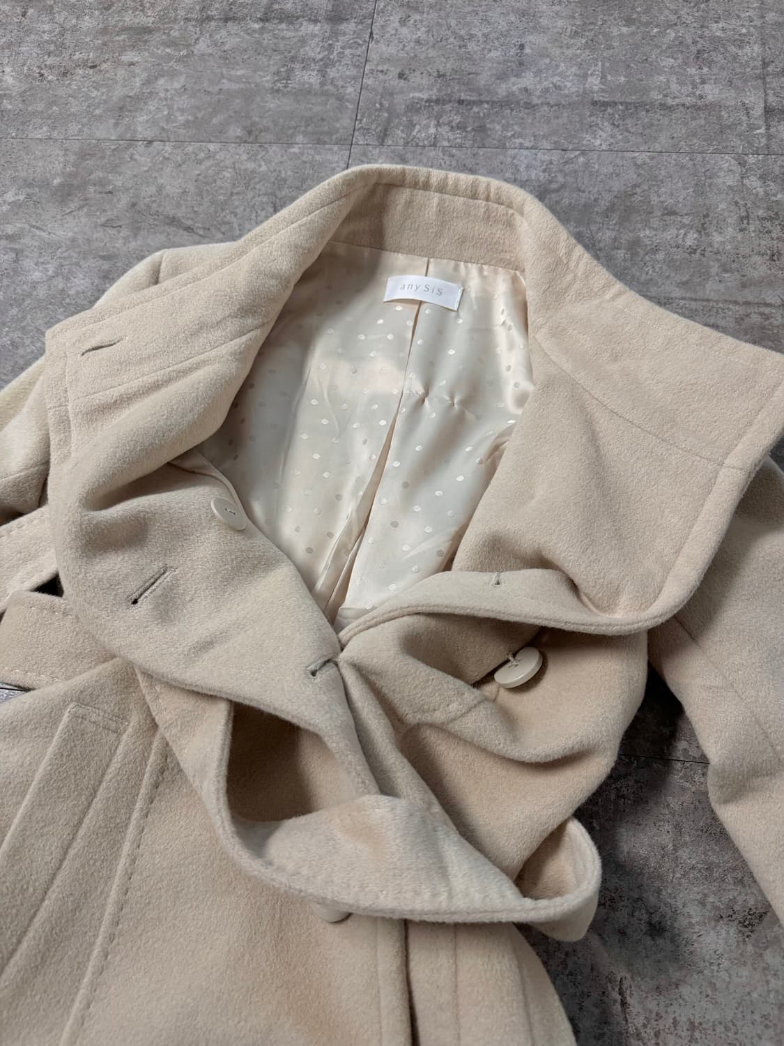 하이 넥 버튼 벨티드 코트  상품이미지6